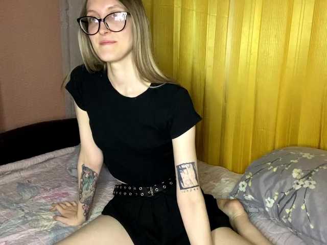 JuliaJess live cam on BongaCams
