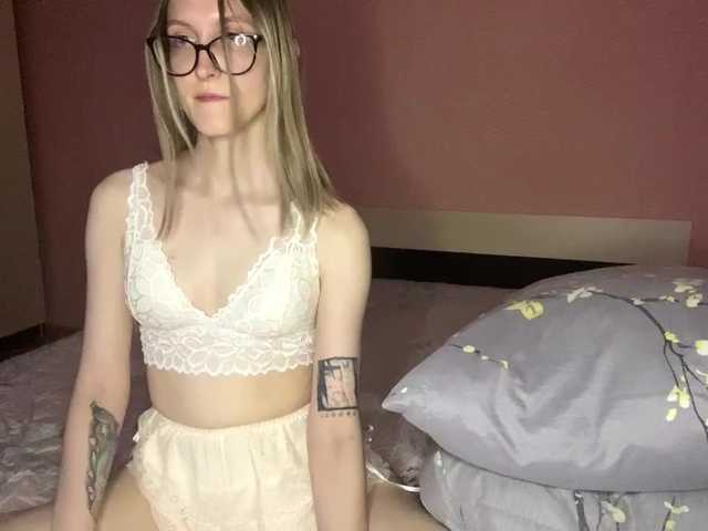 JuliaJess live cam on BongaCams