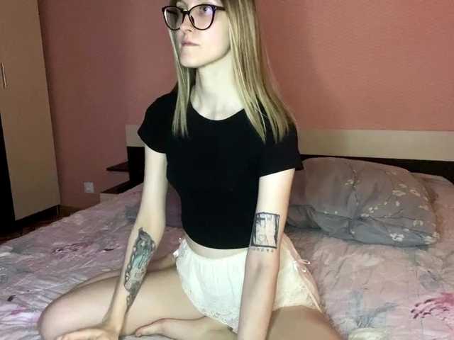 JuliaJess live cam on BongaCams