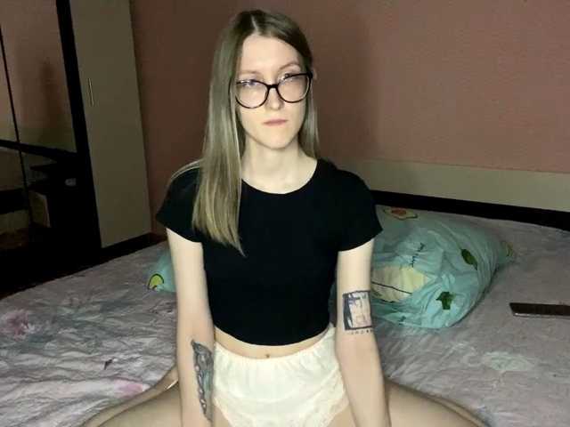 JuliaJess, 19 y/o - Live Cam on BongaCams