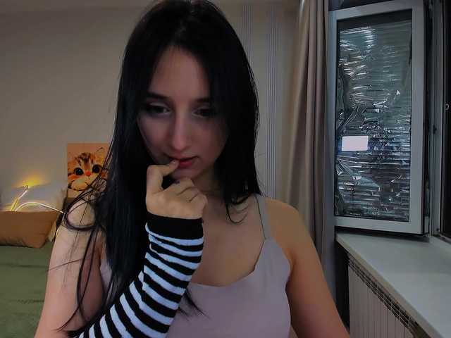 JulietteMonli live cam on BongaCams