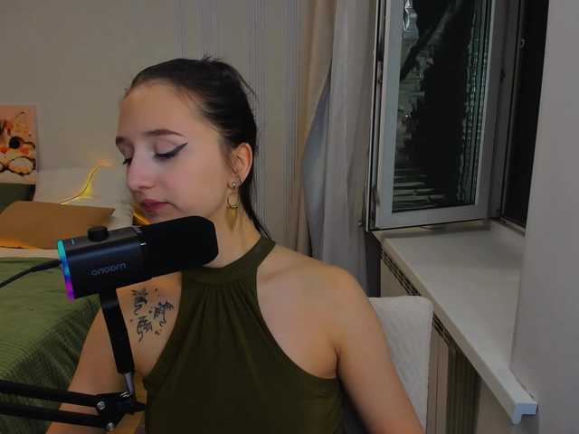 JulietteMonli live cam on BongaCams