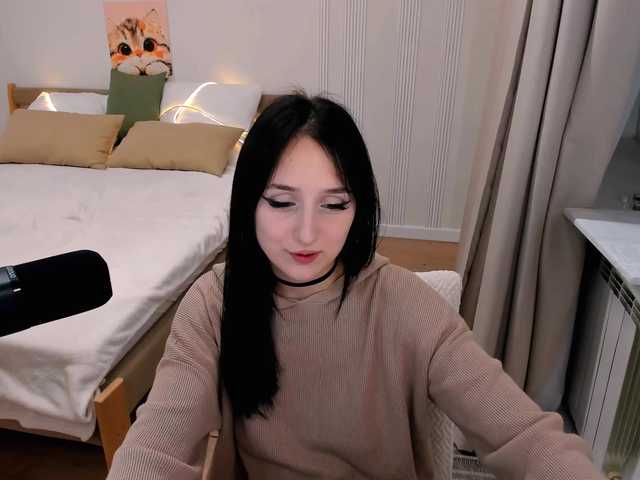 JulietteMonli live cam on BongaCams
