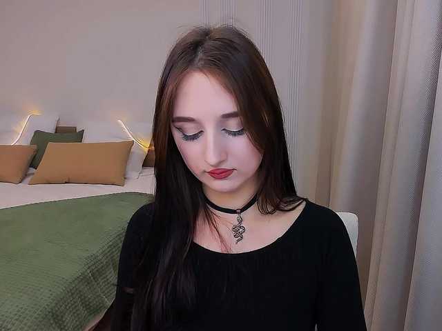 JulietteMonli live cam on BongaCams