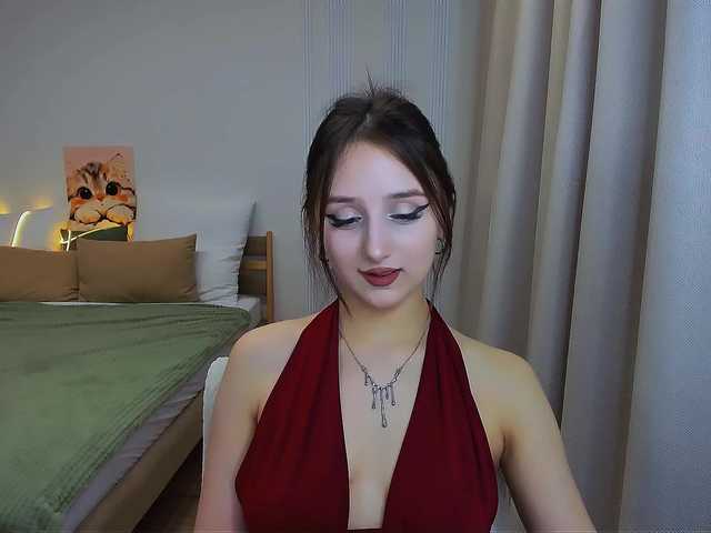 JulietteMonli live cam on BongaCams