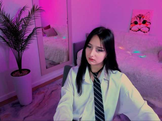 JulietteMonli live cam on BongaCams