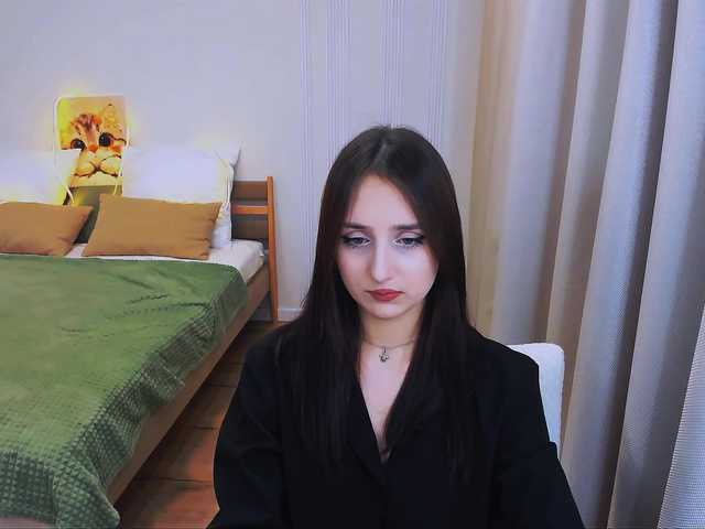 JulietteMonli live cam on BongaCams