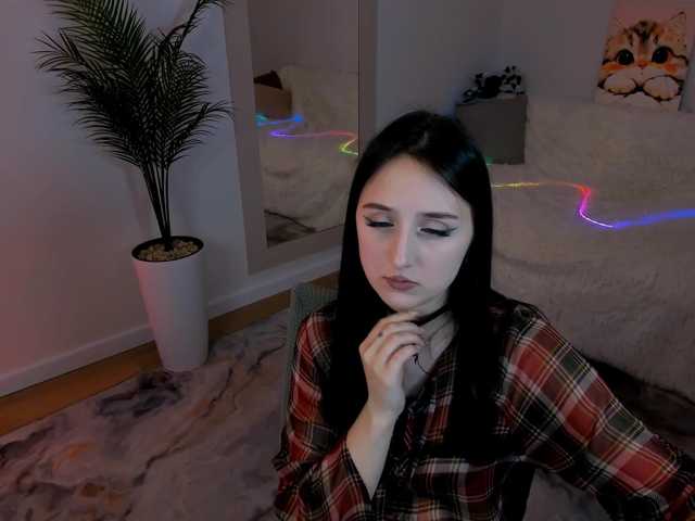 JulietteMonli live cam on BongaCams