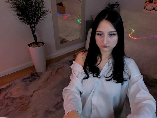 JulietteMonli live cam on BongaCams