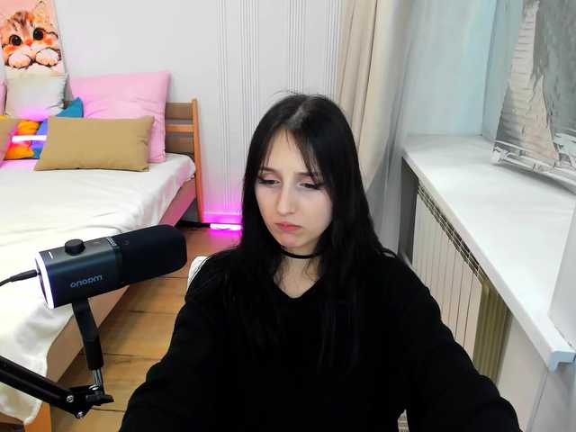 JulietteMonli live cam on BongaCams