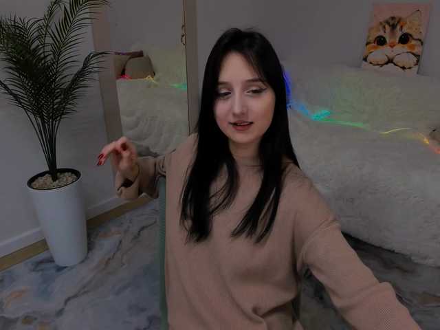 JulietteMonli — live female cam
