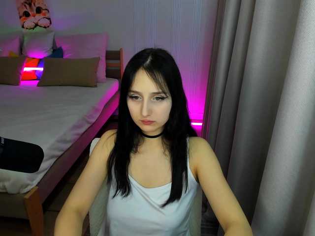 JulietteMonli live cam on BongaCams