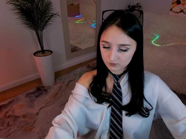 JulietteMonli live cam on BongaCams