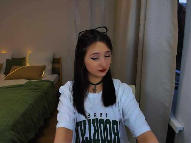 JulietteMonli live cam on BongaCams