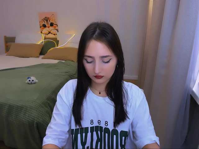 JulietteMonli live cam on BongaCams