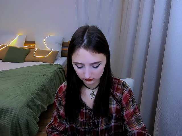 JulietteMonli live cam on BongaCams