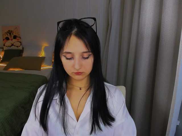 JulietteMonli live cam on BongaCams