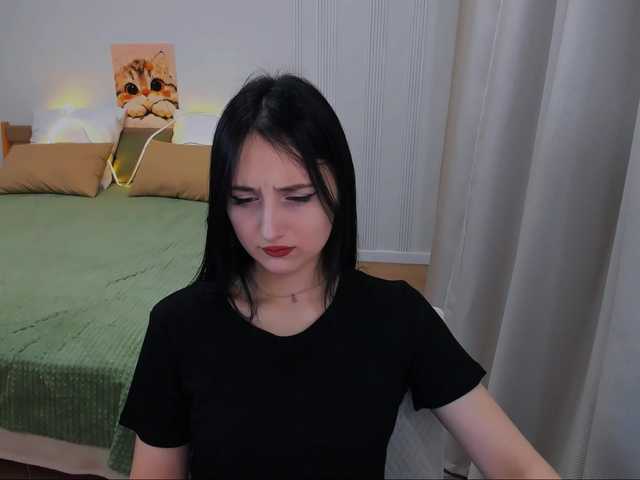 JulietteMonli live cam on BongaCams