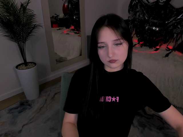 JulietteMonli live cam on BongaCams