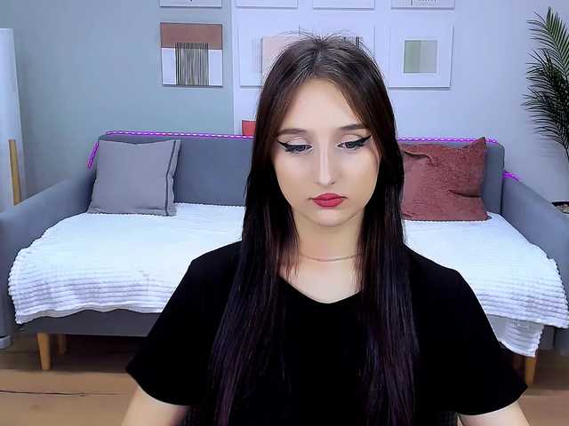 JulietteMonli live cam on BongaCams
