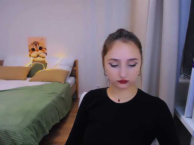 JulietteMonli live cam on BongaCams
