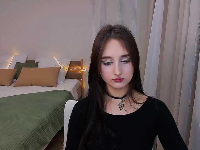 JulietteMonli live cam on BongaCams