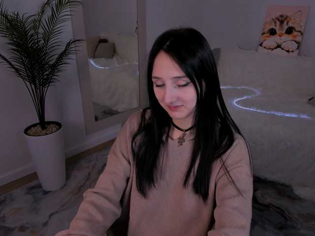 JulietteMonli live cam on BongaCams