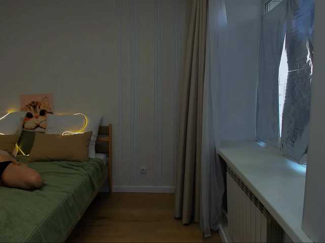 JulietteMonli live cam on BongaCams
