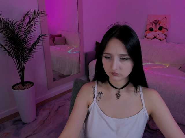 JulietteMonli live cam on BongaCams