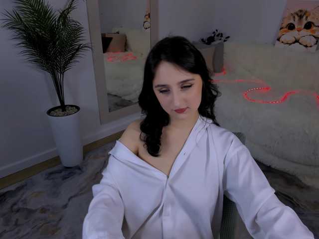 JulietteMonli live cam preview