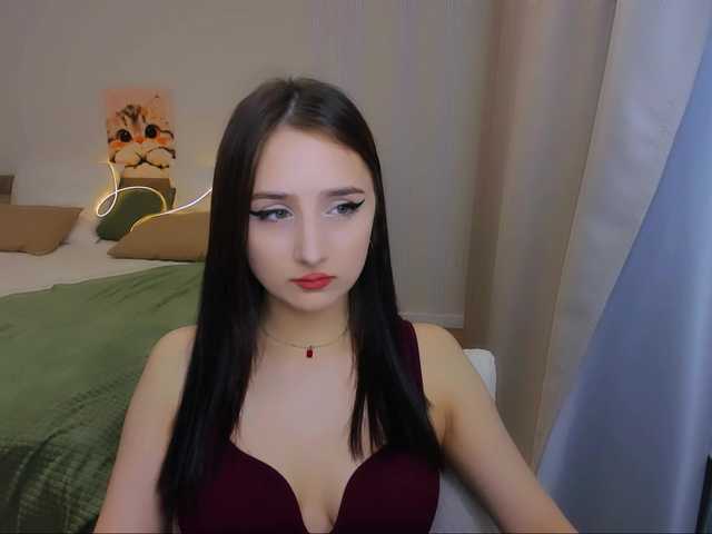 JulietteMonli live cam on BongaCams