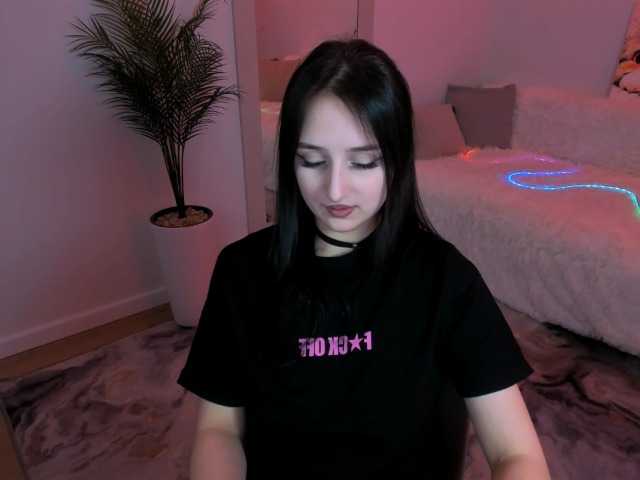 JulietteMonli live cam on BongaCams