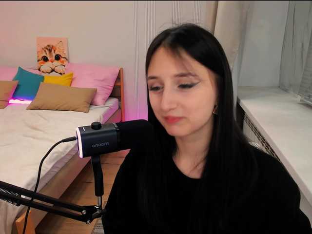 JulietteMonli live cam on BongaCams