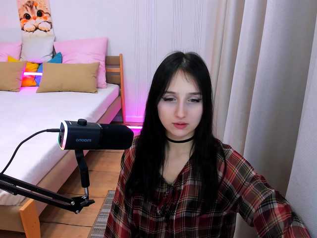 JulietteMonli live cam on BongaCams