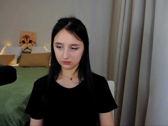 JulietteMonli live cam on BongaCams