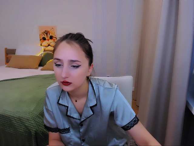 JulietteMonli live cam on BongaCams