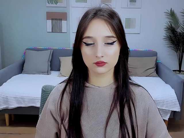 JulietteMonli live cam on BongaCams