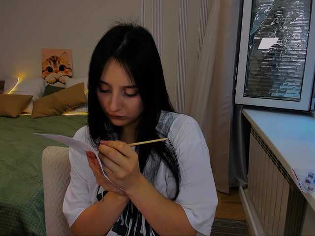 JulietteMonli live cam on BongaCams