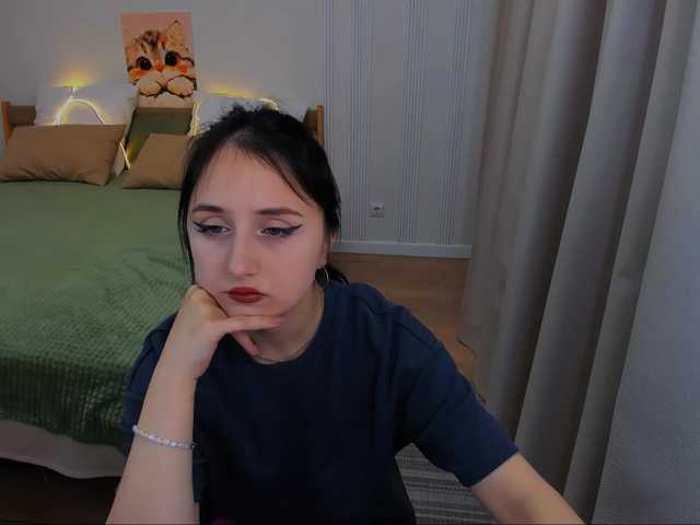 JulietteMonli live cam on BongaCams