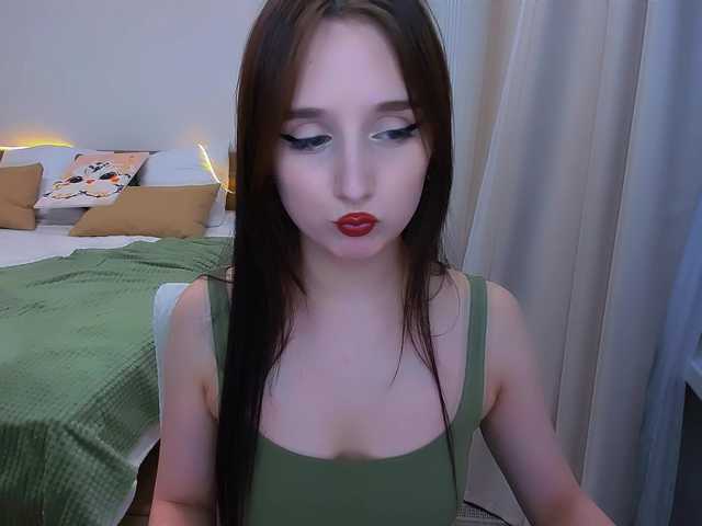 JulietteMonli live cam on BongaCams