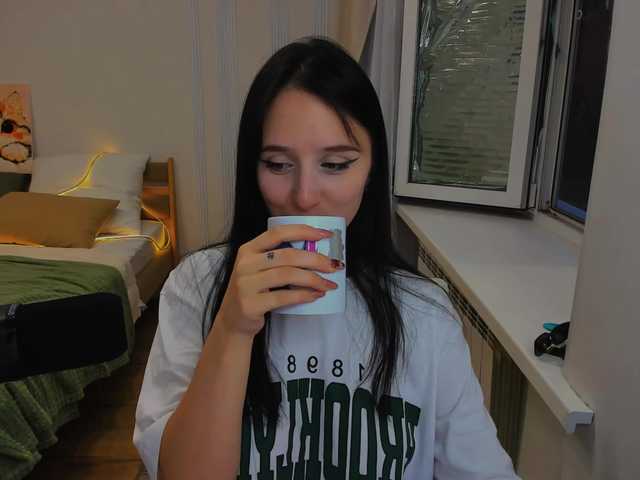 JulietteMonli live cam on BongaCams