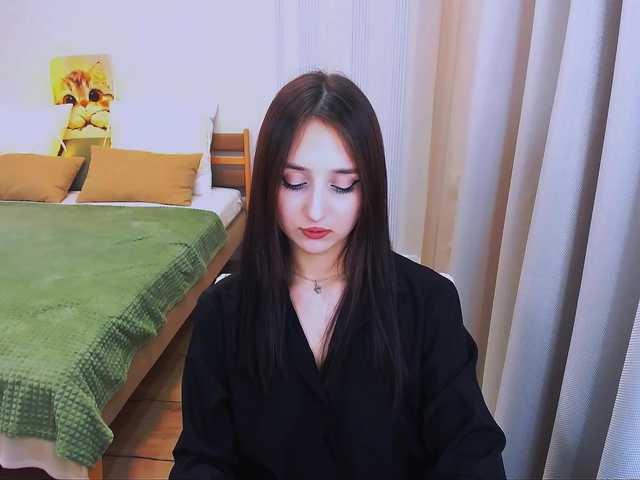 JulietteMonli live cam on BongaCams