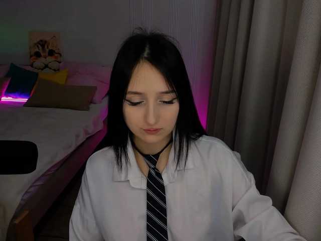 JulietteMonli live cam on BongaCams