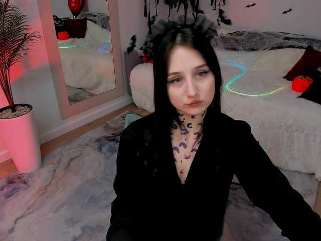 JulietteMonli live cam on BongaCams