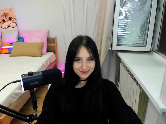 JulietteMonli live cam on BongaCams
