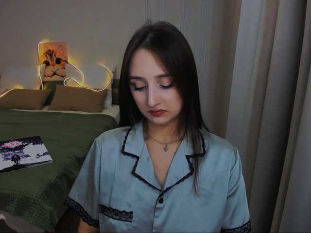 JulietteMonli live cam on BongaCams