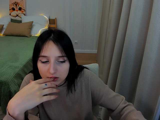 JulietteMonli live cam on BongaCams