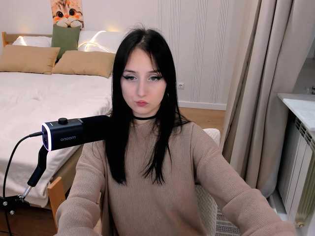 JulietteMonli live cam on BongaCams