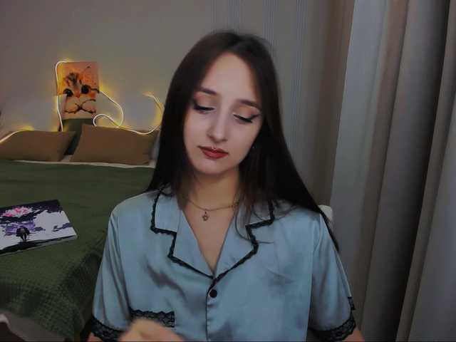 JulietteMonli live cam on BongaCams