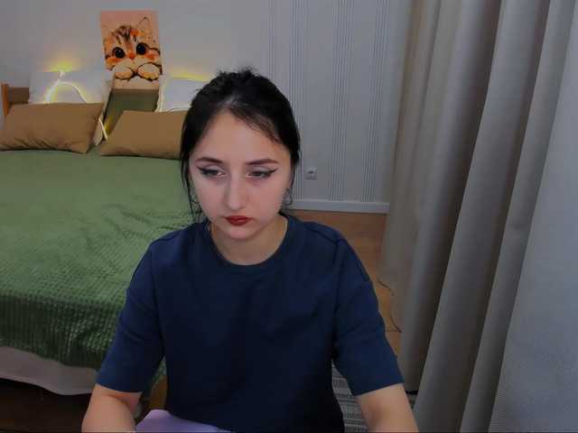JulietteMonli live cam on BongaCams